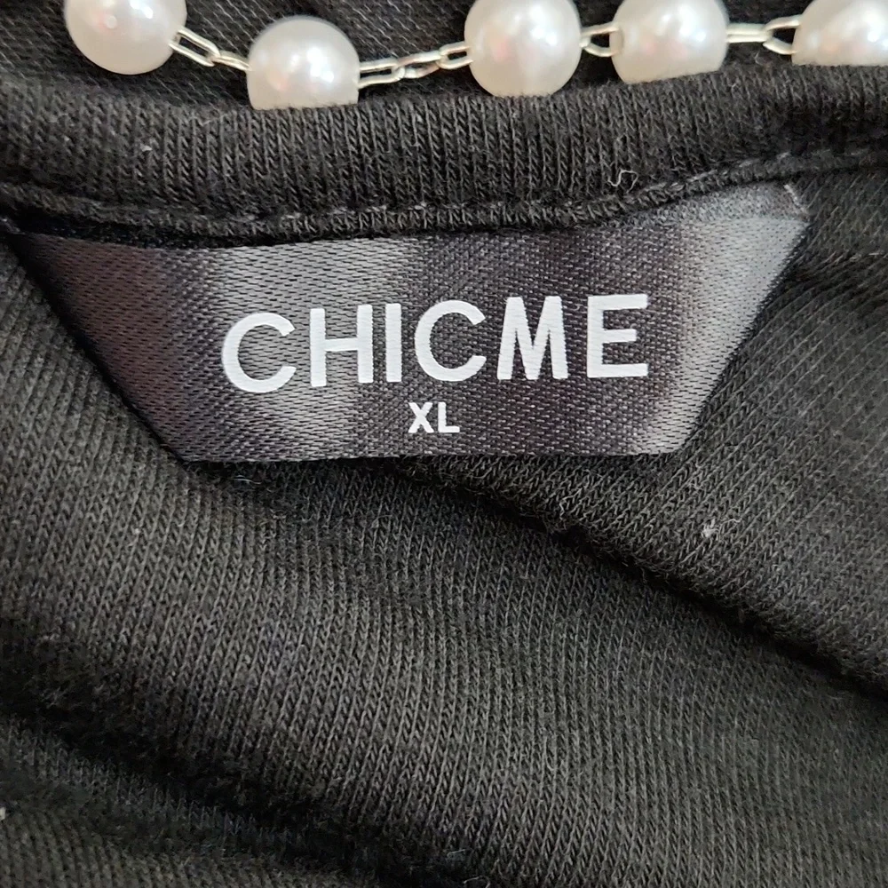 Chic Me Black Long Sleeve Top Size‎ XL Criss Cross Back With Pearls Chic Evening